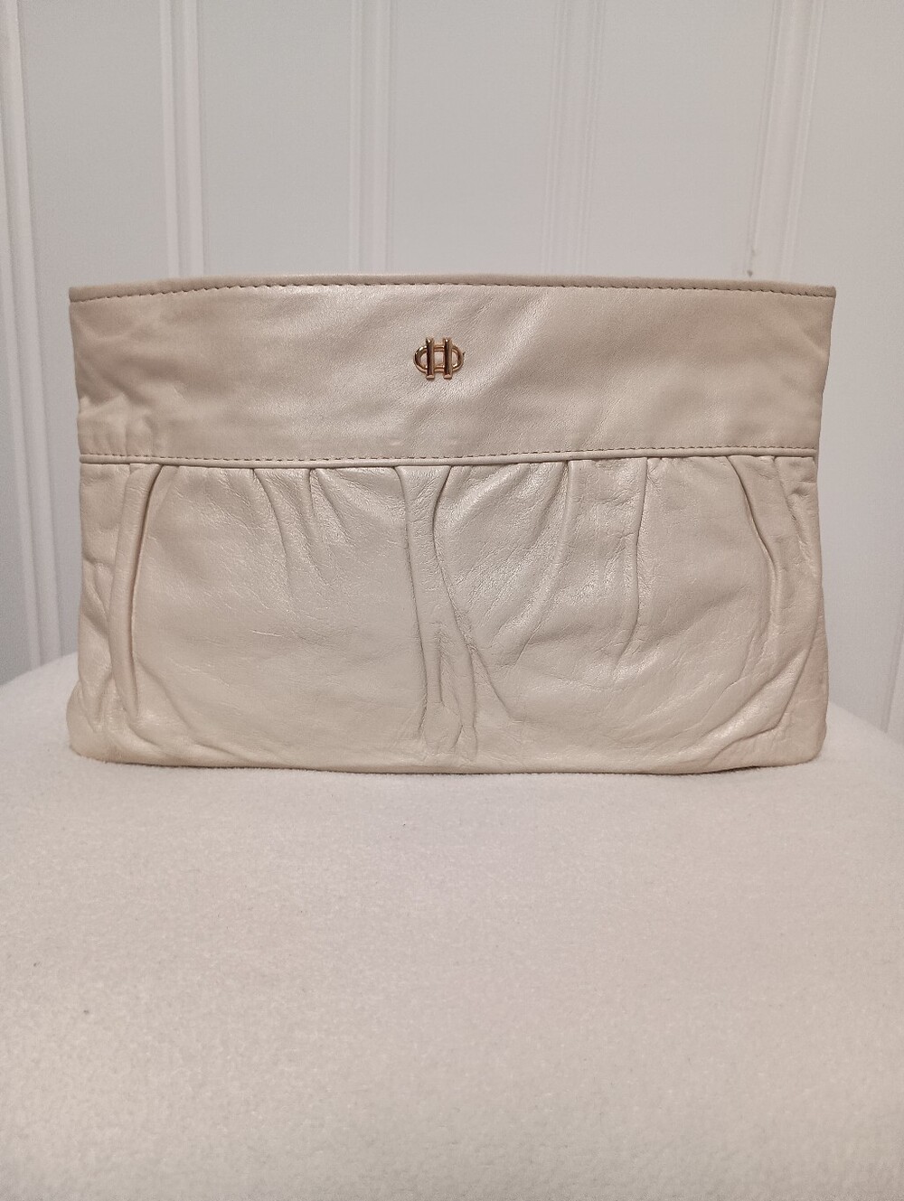 1982 Letisse- Pearl Leather Clutch- Gold Accent